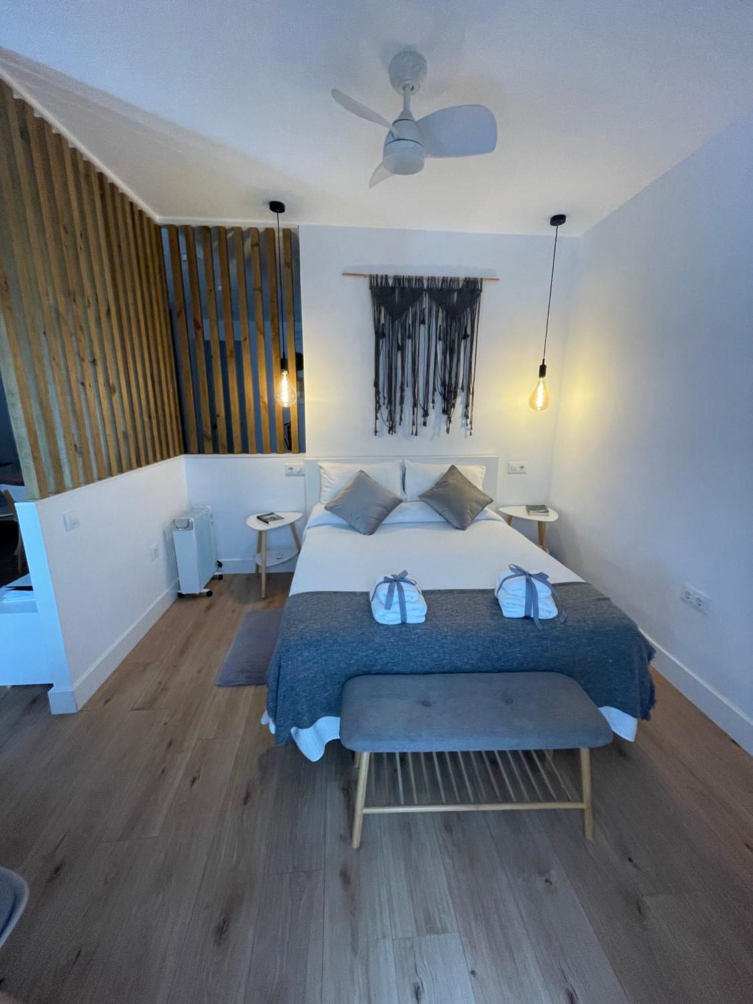 Torre De Ambroz Apartment ปลาเซนเซีย ภายนอก รูปภาพ