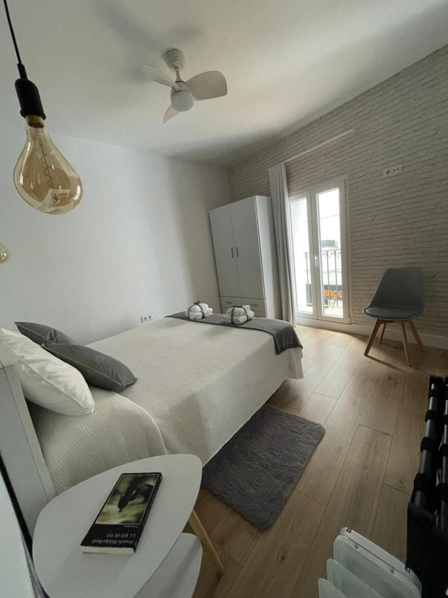 Torre De Ambroz Apartment ปลาเซนเซีย ภายนอก รูปภาพ